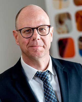 Porträttbild på Fredrik Pettersson